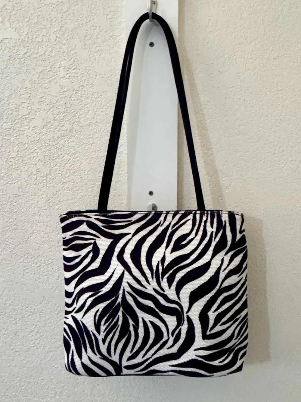 Nine West vintage like new zebra -Print in soft fabric,Tote Bag in Black & White